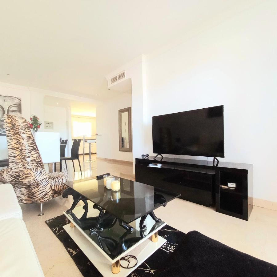 Bedroom, With A Share Bathroom In A Bed And Breakfast Place Málaga Exterior foto